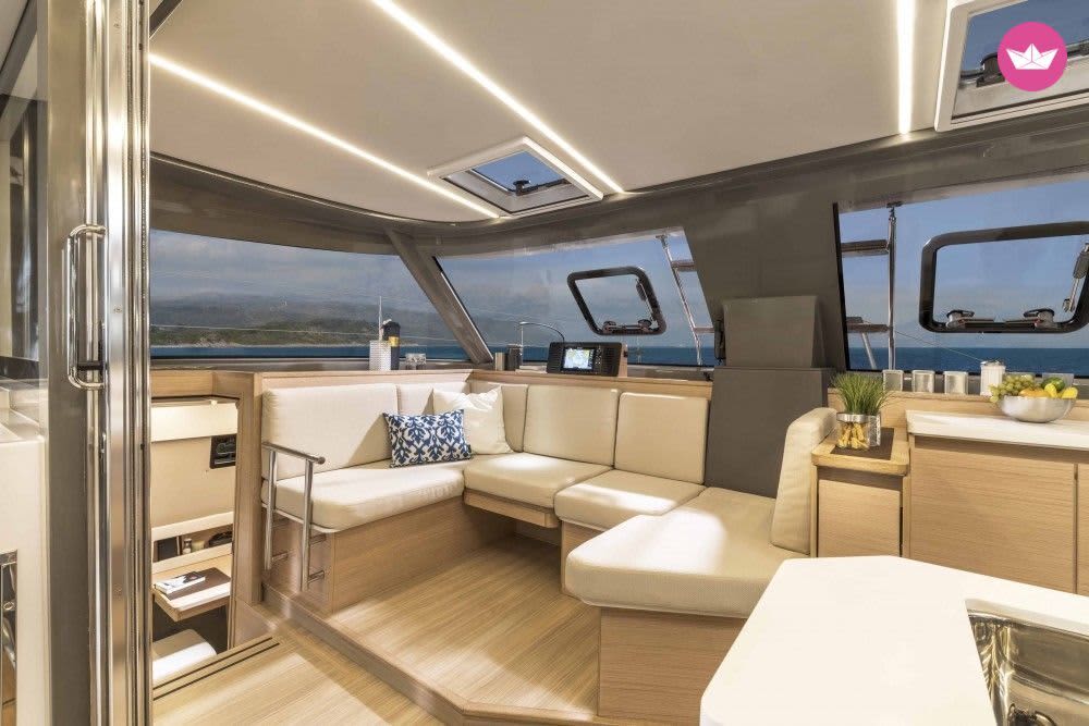 Ιδιωτική απόδραση με καταμαράν μισής ημέρας – Πλοηγηθείτε στη Δήλο και τη Ρήνεια ή τη Νότια Μύκονο