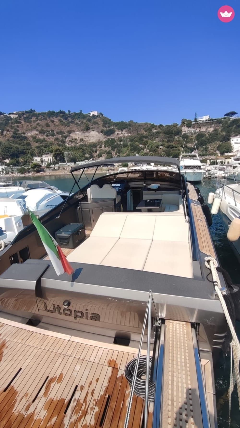 Откройте для себя Прочиду: полдня среди красок, вкусов и кристально чистого моря