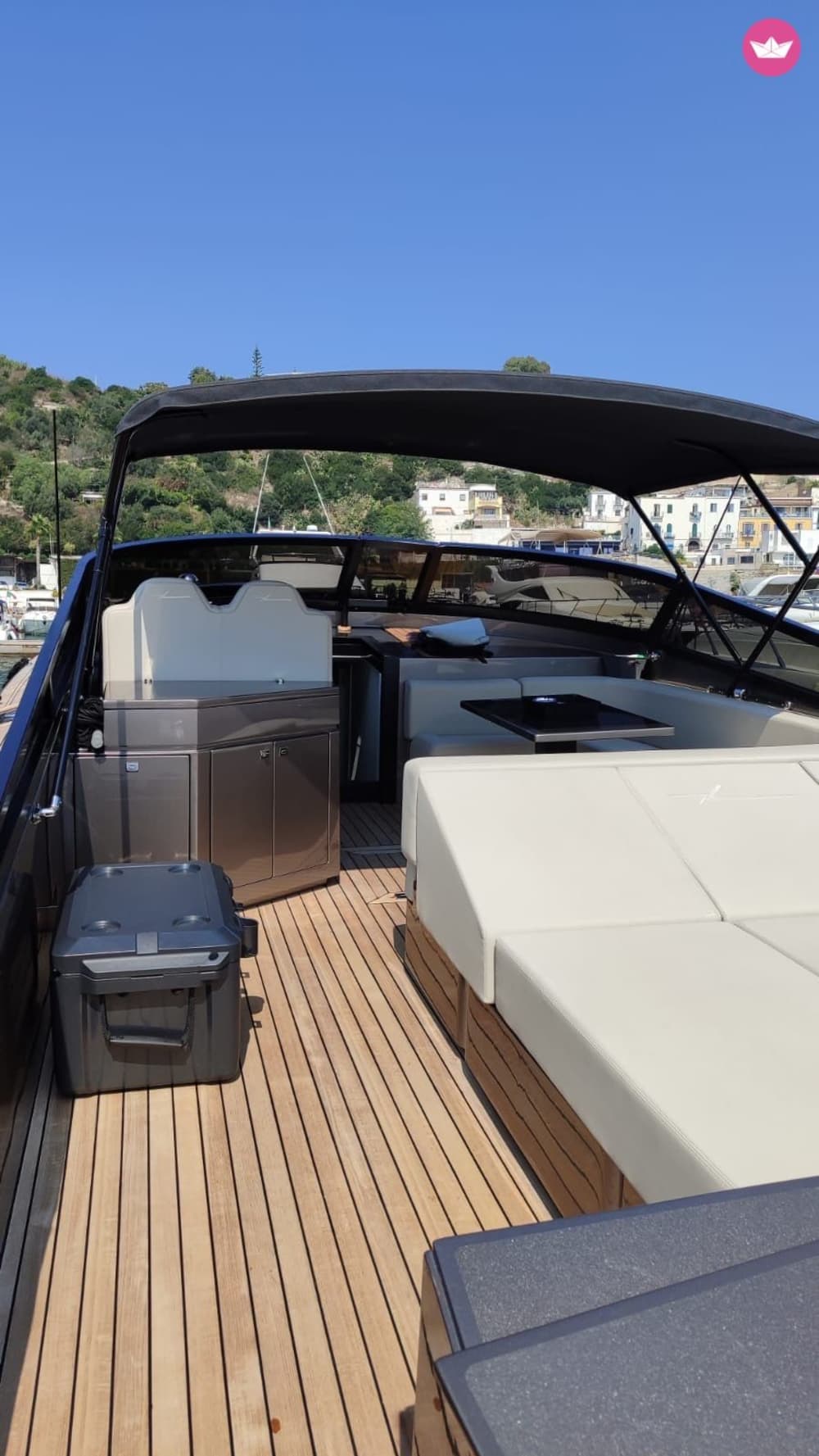 Откройте для себя Прочиду: полдня среди красок, вкусов и кристально чистого моря