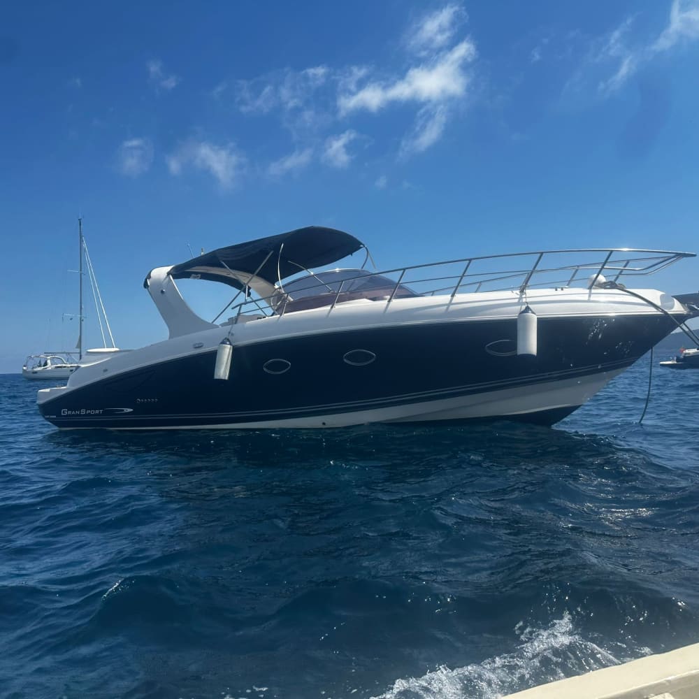 Mezza Giornata da Nisida a Capri: Mare, Charme e Relax