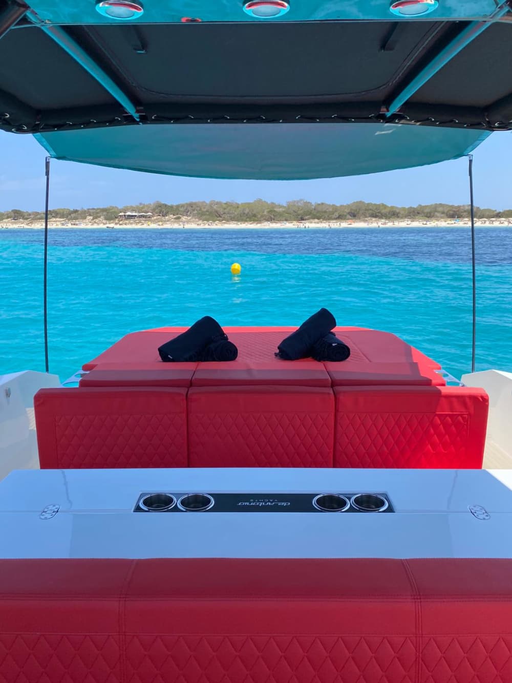 Évadez-vous à Cala Saona : Formentera via Cala Pluma et Espalmador