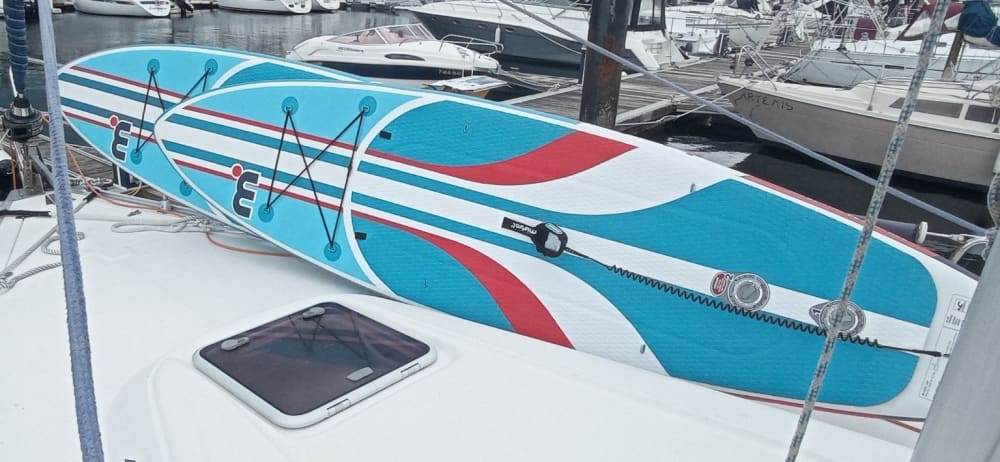 Journée complète de voile à bord d'un voilier à Baiona