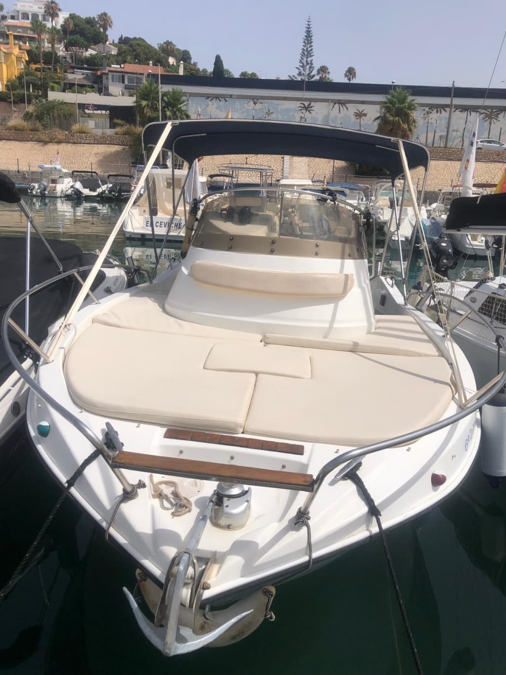 Ταχύτητα και Διασκέδαση – Θαλάσσιο Σκι και Πλωτό Ρυμούλκησης