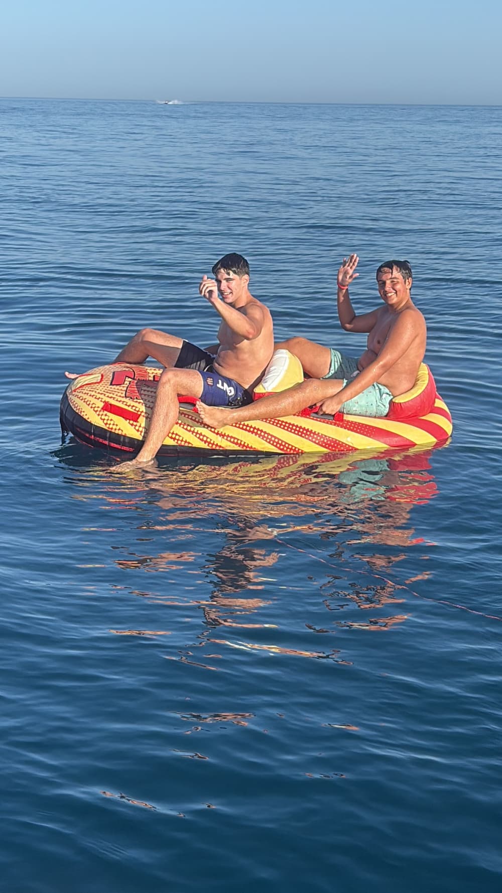 Ταχύτητα και Διασκέδαση – Θαλάσσιο Σκι και Πλωτό Ρυμούλκησης