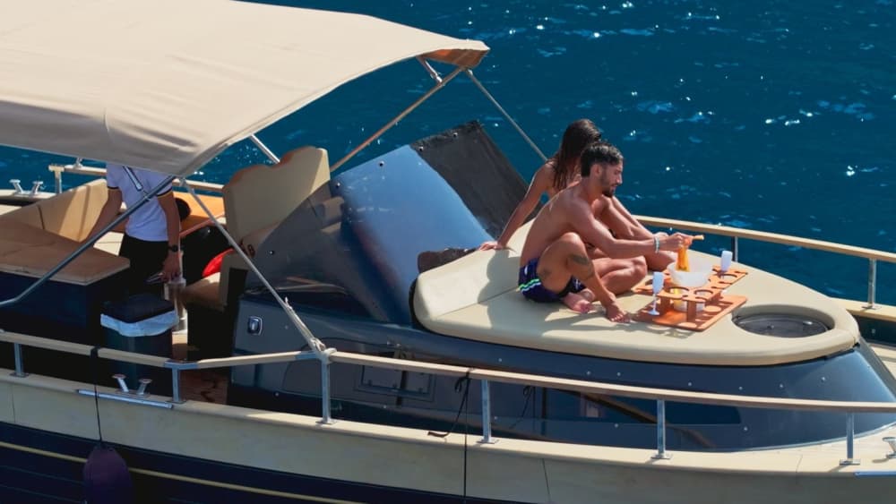 Aperitif-Kreuzfahrt bei Sonnenuntergang – Zeitlose Inselschönheit auf Cica