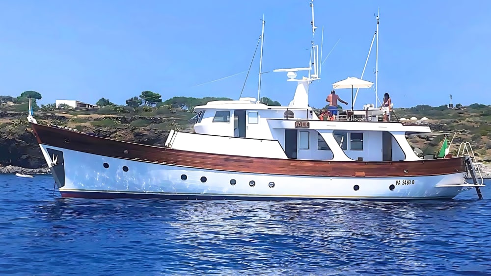 En smak av Taormina: Halvdagsflykt ombord på White Lotus-bussen