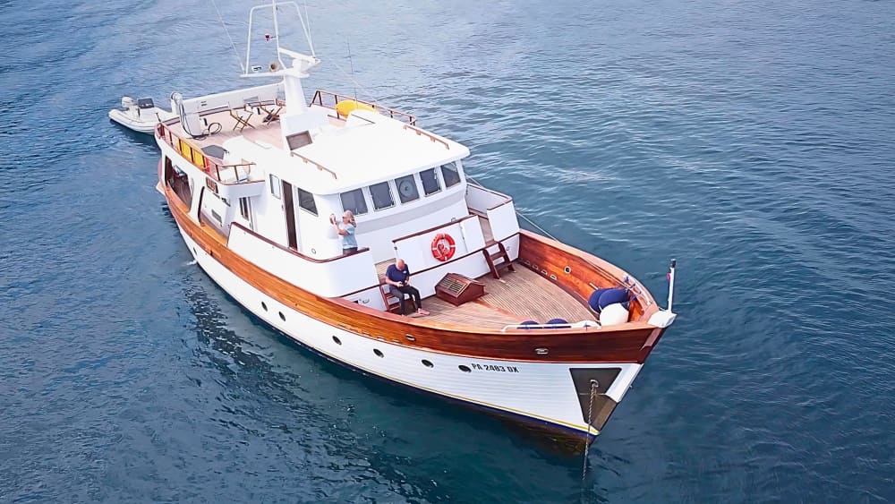 En smak av Taormina: Halvdagsflykt ombord på White Lotus-bussen