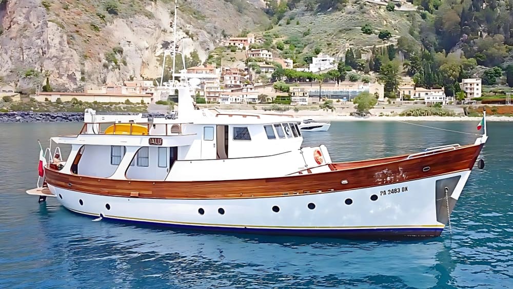 En smak av Taormina: Halvdagsflykt ombord på White Lotus-bussen