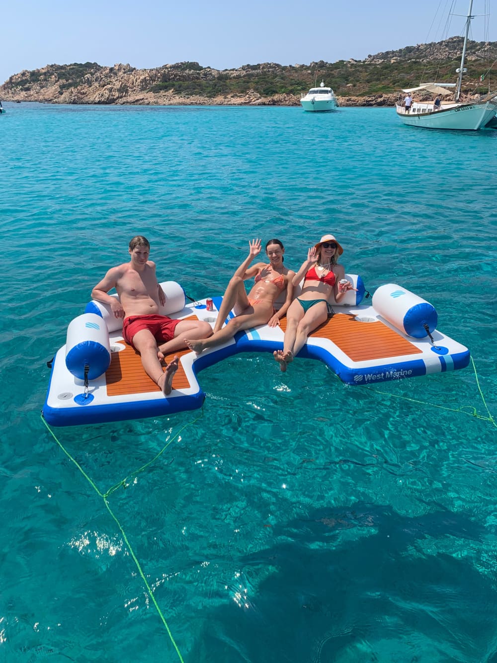 Island Dreams: Ganztägige Katamarantour nach Spargi und Budelli