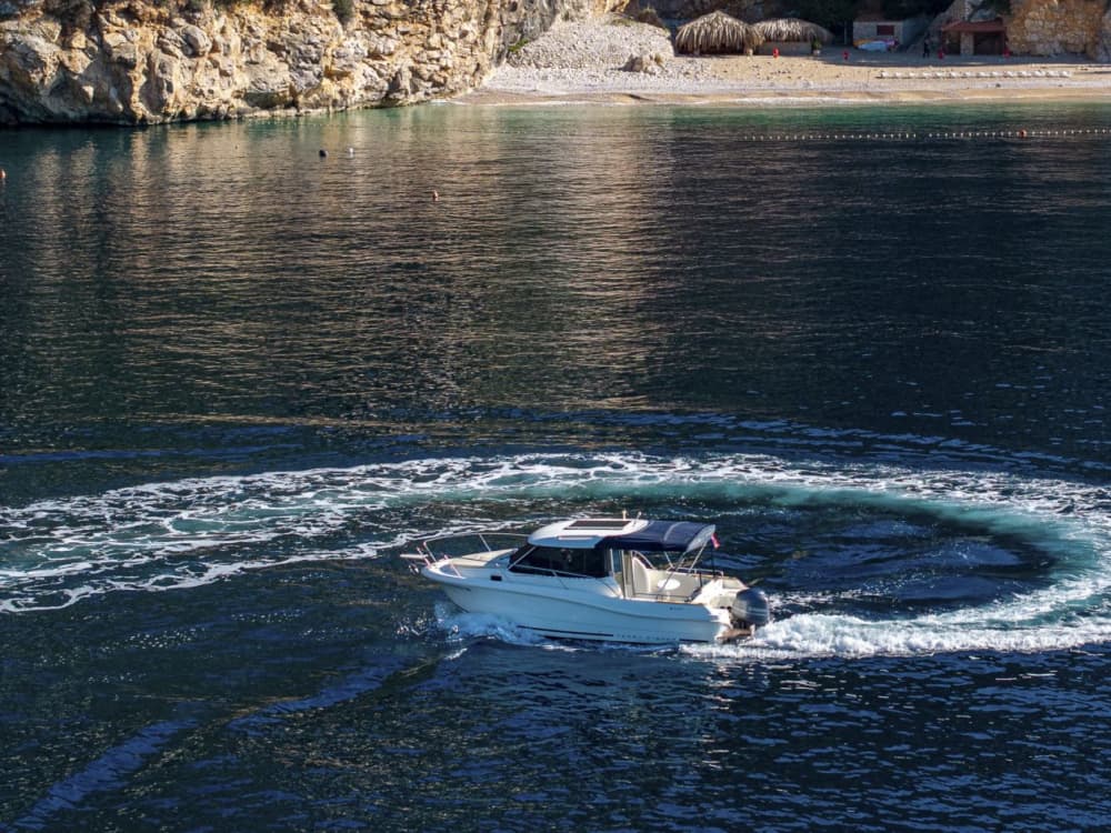 Elaphiti-eilanden: 4 uur durende privéboottocht langs de blauwe en groene grotten