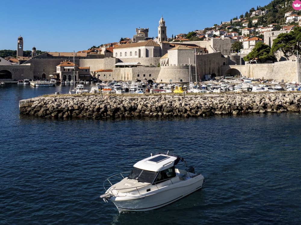 Elaphiti-eilanden: 4 uur durende privéboottocht langs de blauwe en groene grotten