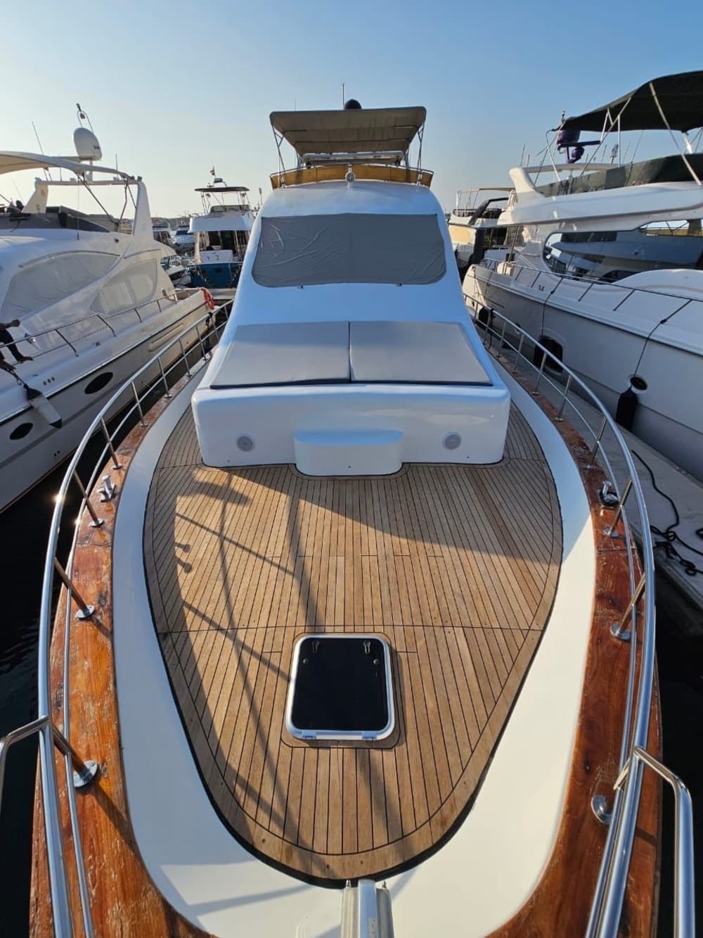 Poświęć 5 godzin na odkrycie ukrytej magii Dubai Marina zza fal