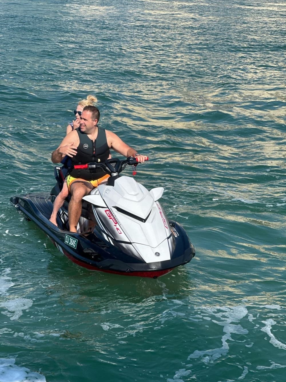 Poświęć 5 godzin na odkrycie ukrytej magii Dubai Marina zza fal