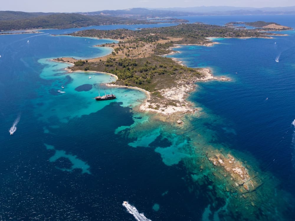 Crociera romantica al tramonto: nuota, sorseggia e guarda il cielo diventare dorato