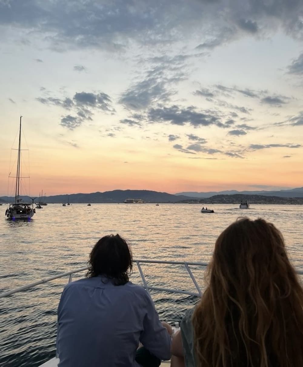 Lev för vågorna: En halvdagssemester i Golfe Juan ombord på en motorbåt