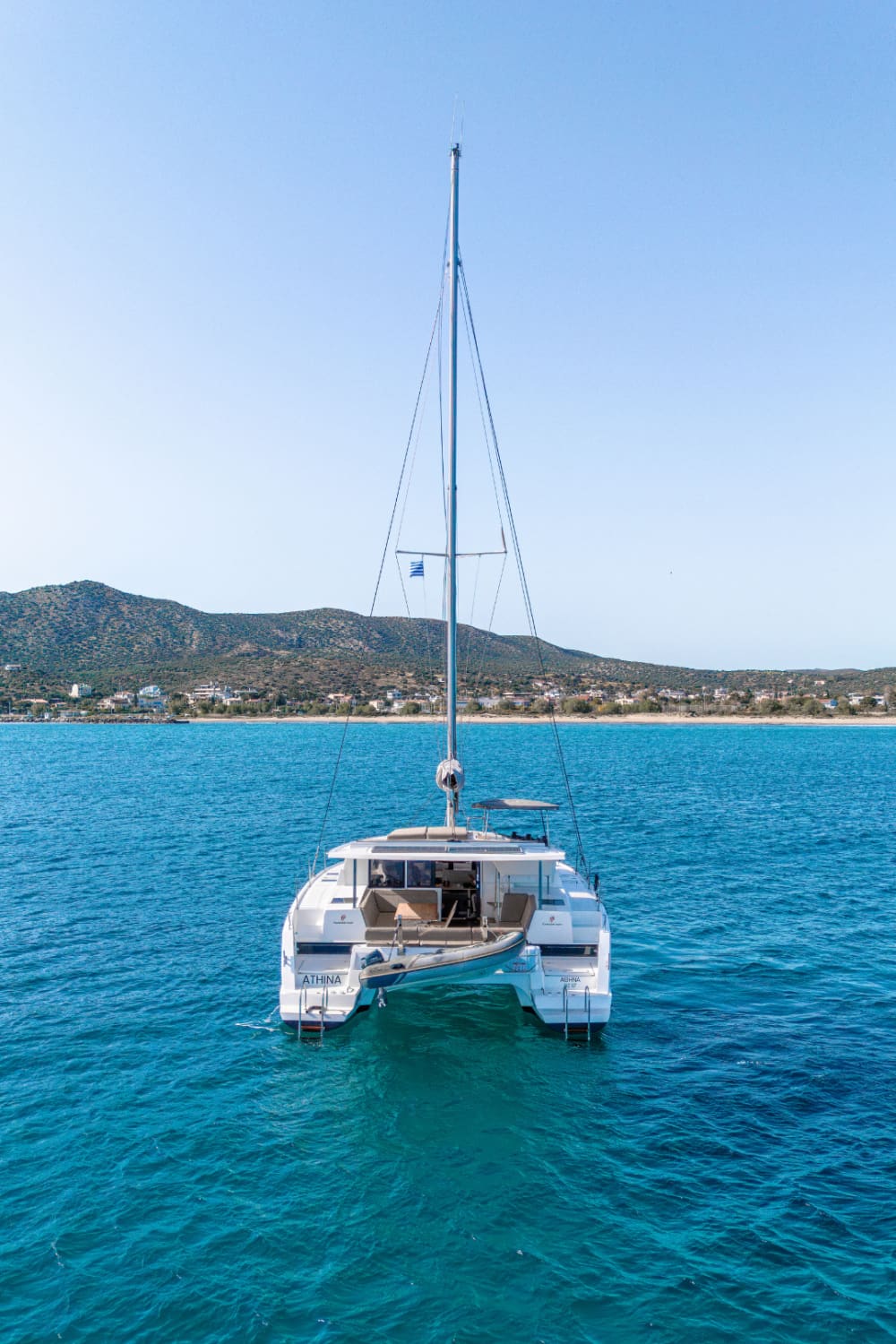 Lindos via mare – Tour privato di 10 ore in catamarano di lusso