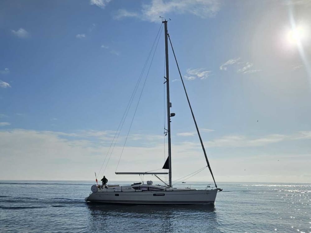 Navega y brilla: crucero de 3 horas por Crystal Bay