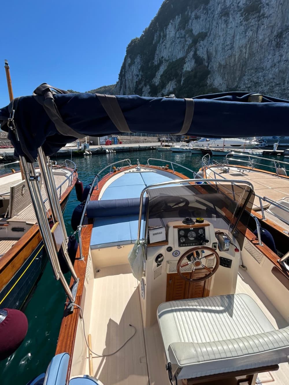 Alla Scoperta delle Grotte di Capri