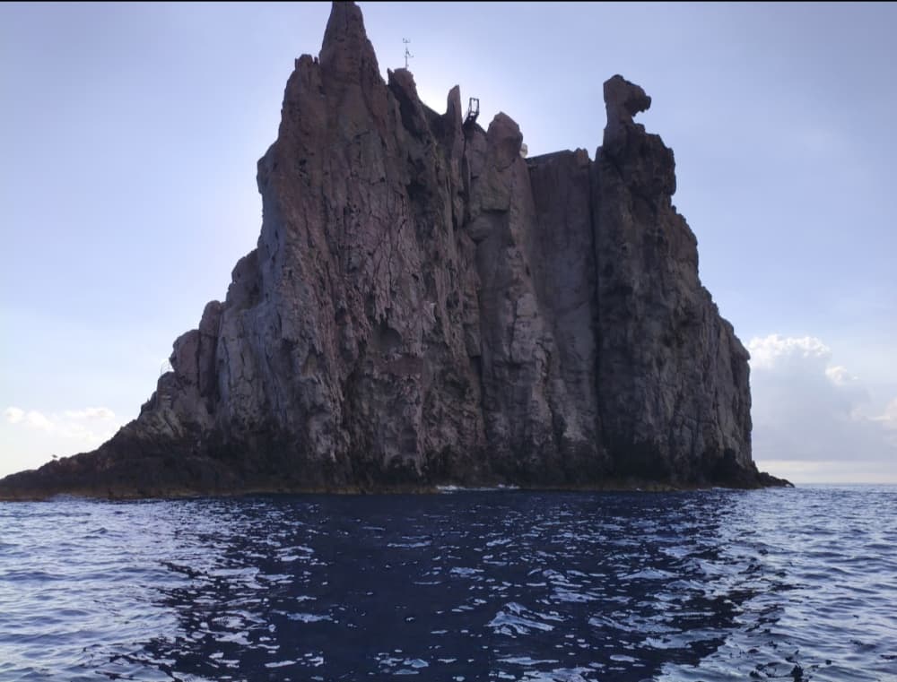 Tour alle Isole Eolie: un giorno intero a Panarea e Stromboli