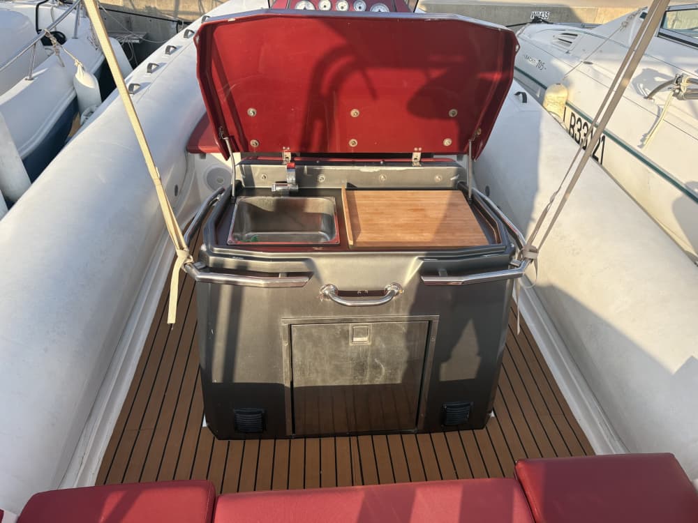 Profitez de 9h sur un bateau à moteur à Cavalaire-sur-Mer