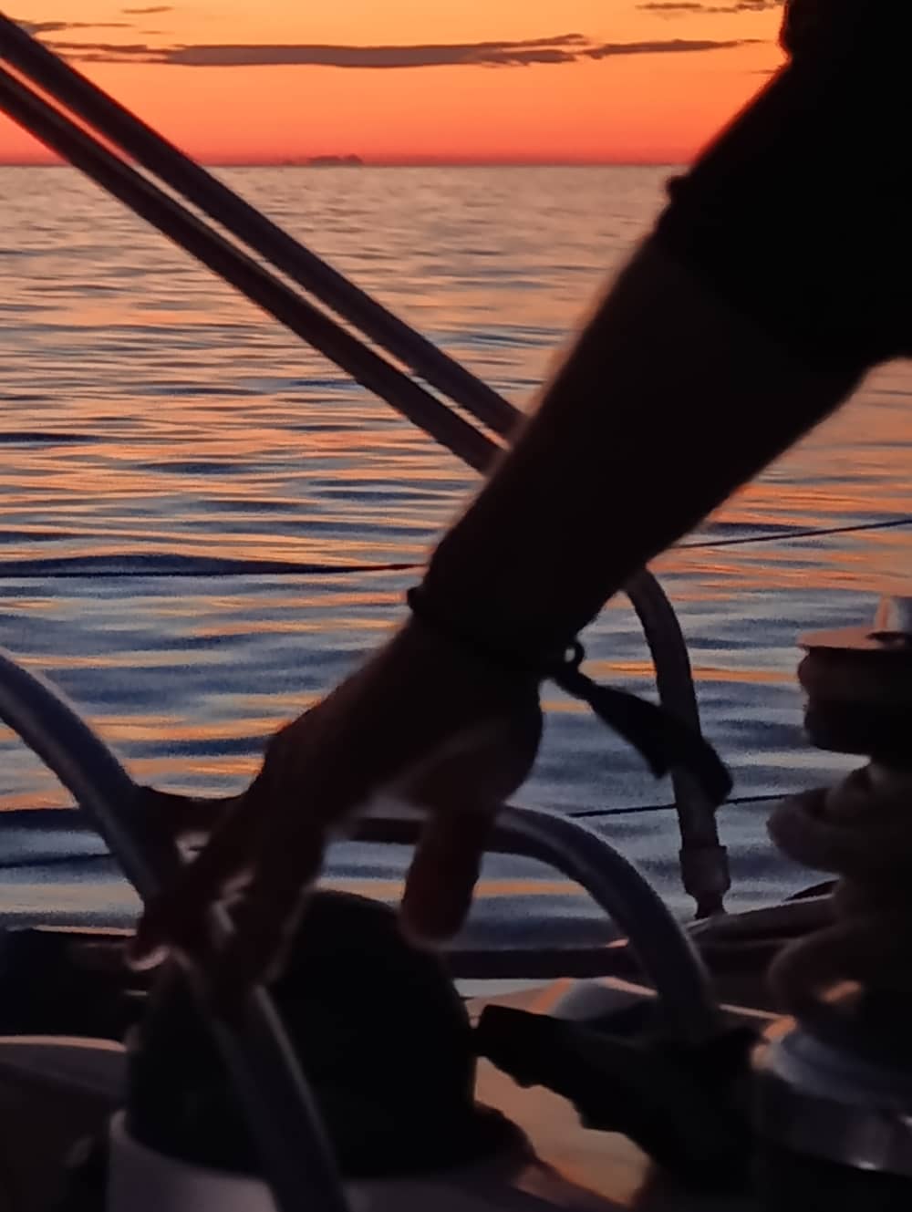 Prywatny rejs o zachodzie słońca – popołudniowy rejs na wyspę Dia