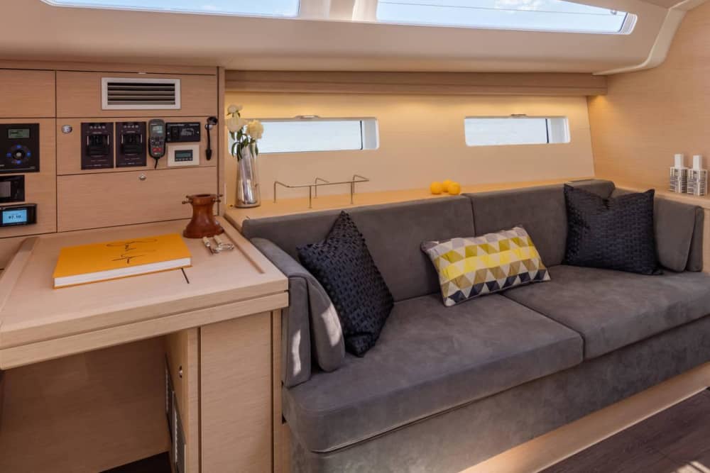 Проведите целый день, катаясь на парусной яхте в Ла Специи.