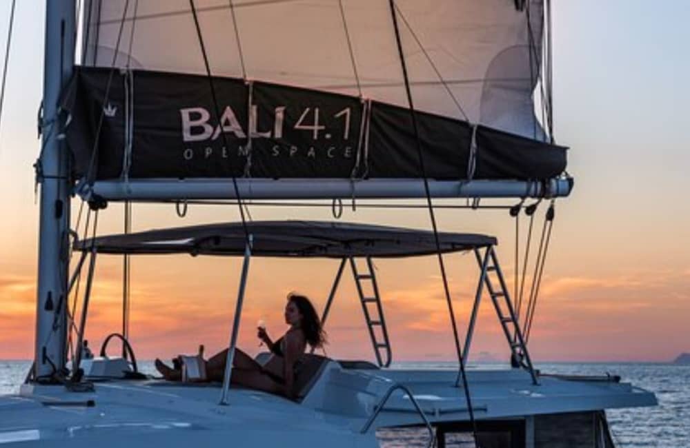 Bali 4.1: Golden Hour Escape: Santorini’s Best Sunset by Catamaran