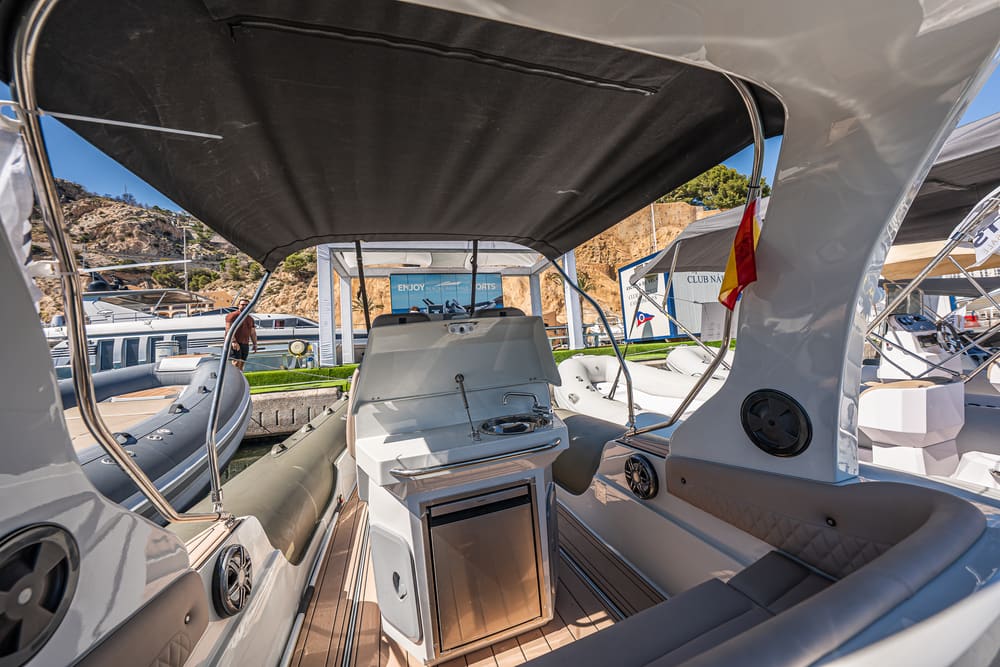 Premium Experience of 4 Hours through the Coves of the Costa Blanca in ITALBOATS Stingher 22GT