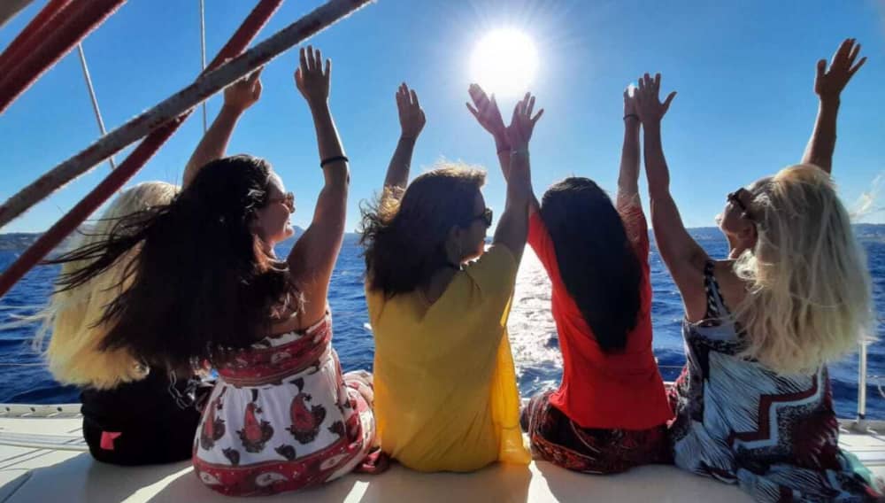 Discover the most beautiful bays of Rhodes on a sailboat