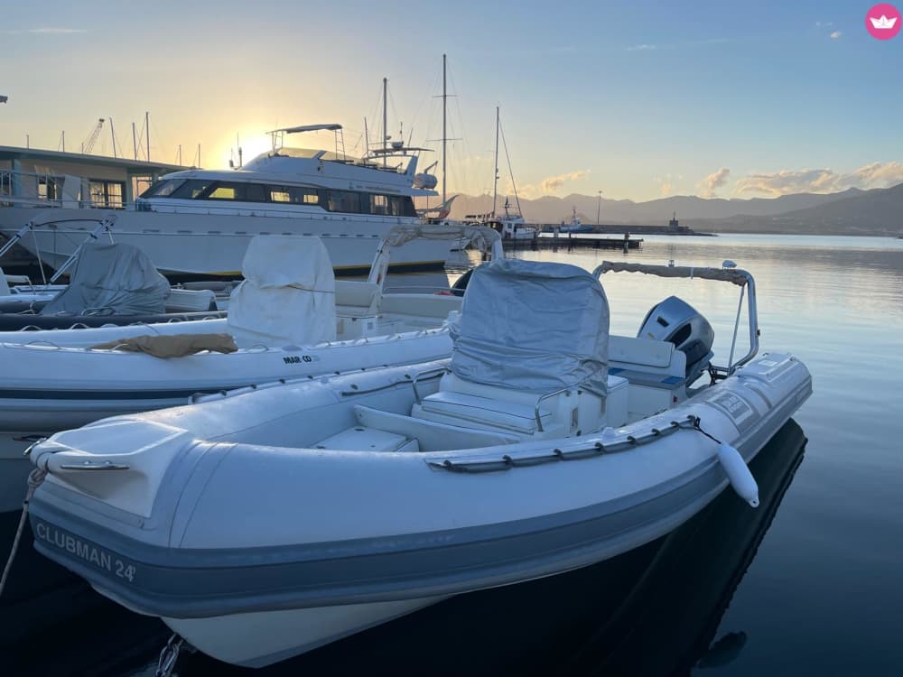 Побережье Ольястры на целый день — от Арбатакса до бухт: Голоритце, Мариолу, Луна и Бириала.