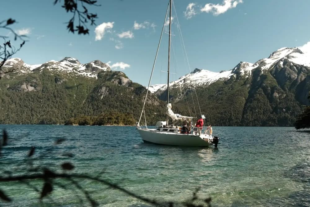 Escapada a la Isla Victoria: Naturaleza, Agua y Serenidad te Esperan