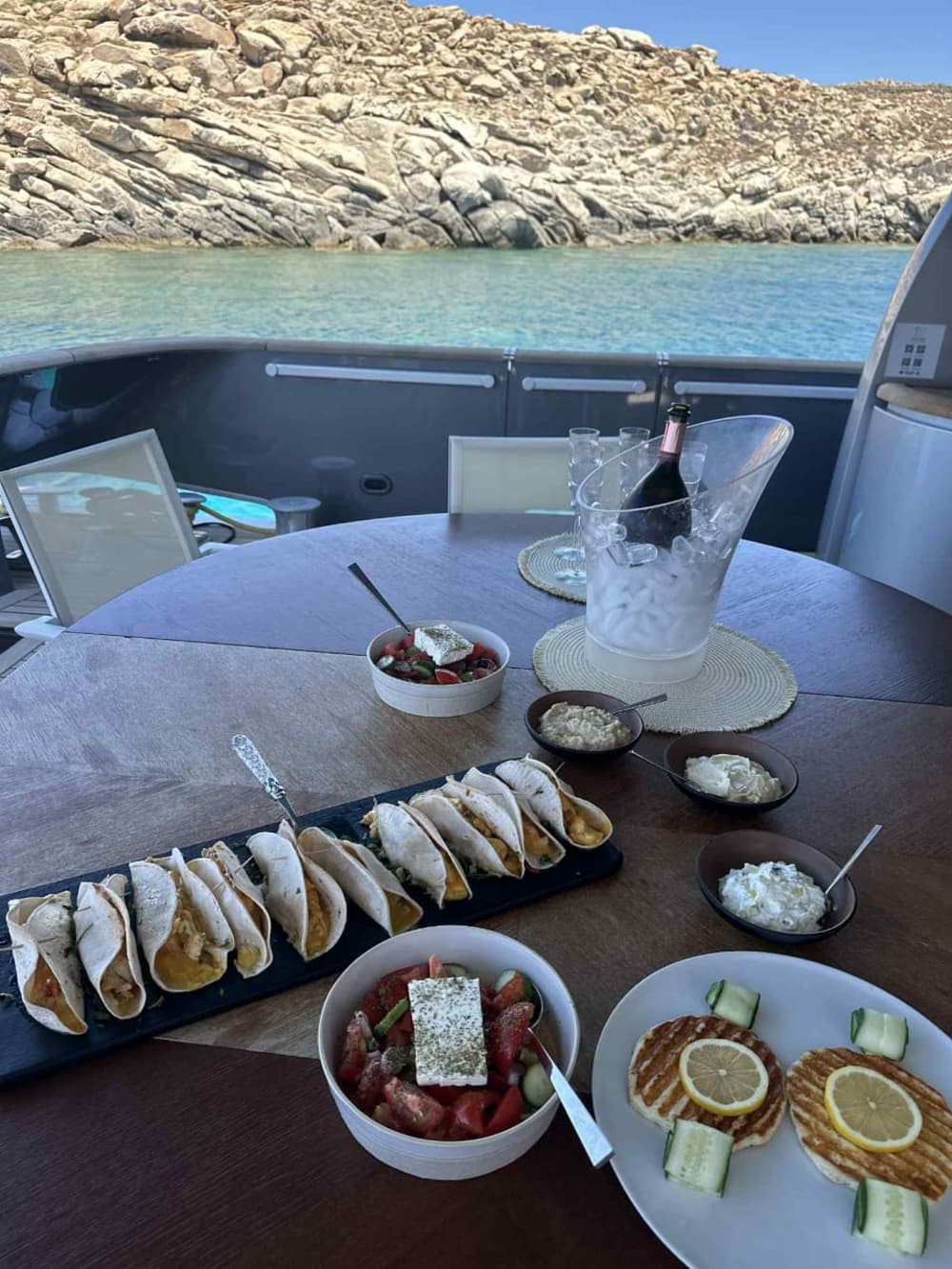 Antiparos, Panteronisi & Despotiko | Private Yacht Excursion (Full Day)