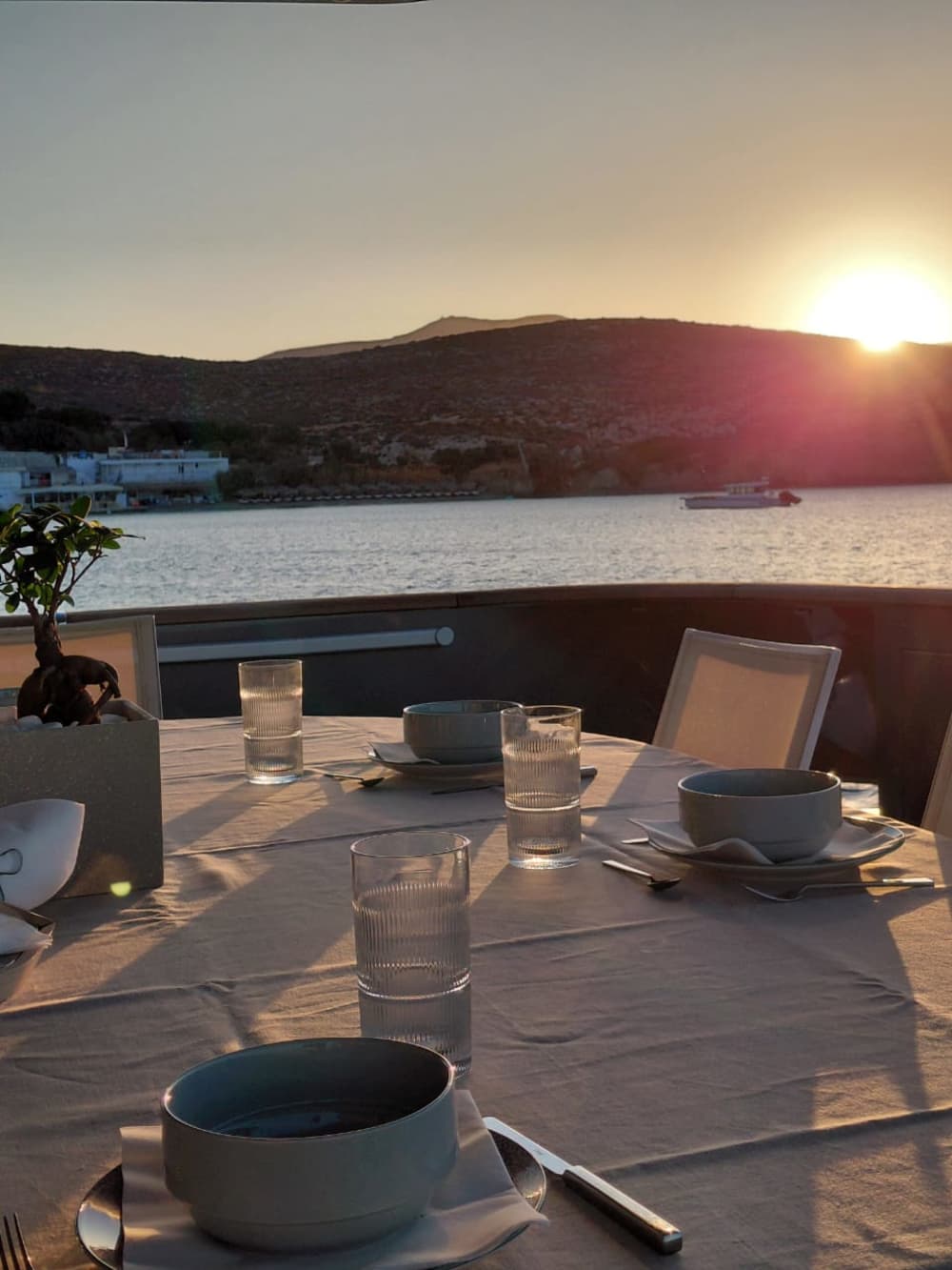 Antiparos, Panteronisi & Despotiko | Private Yacht Excursion (Full Day)