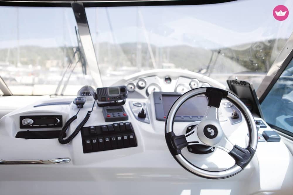 Size özel Chalkidiki deneyiminiz: Bir motor yatta ayrıcalıklı bir gün.