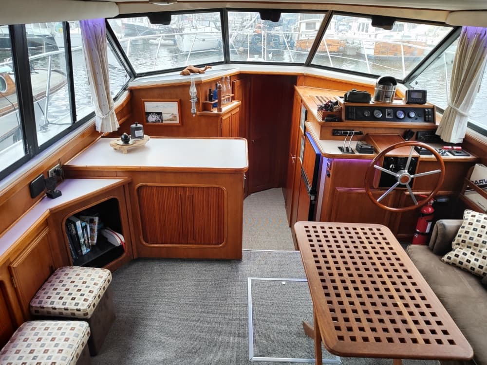 Descubre las costas de Zaandam: una excursión de un día completo a bordo de una lancha motora.