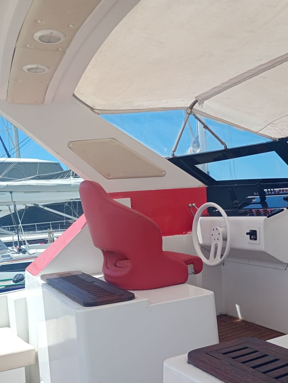 Da Sabaudia a Gaeta – Tour di un giorno in yacht con aperitivo e pranzo