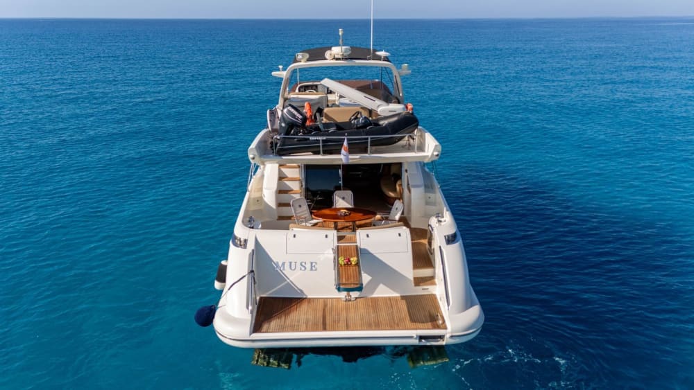 Ανακαλύψτε την Αγία Νάπα σε μια ημιήμερη εκδρομή με μηχανοκίνητο σκάφος