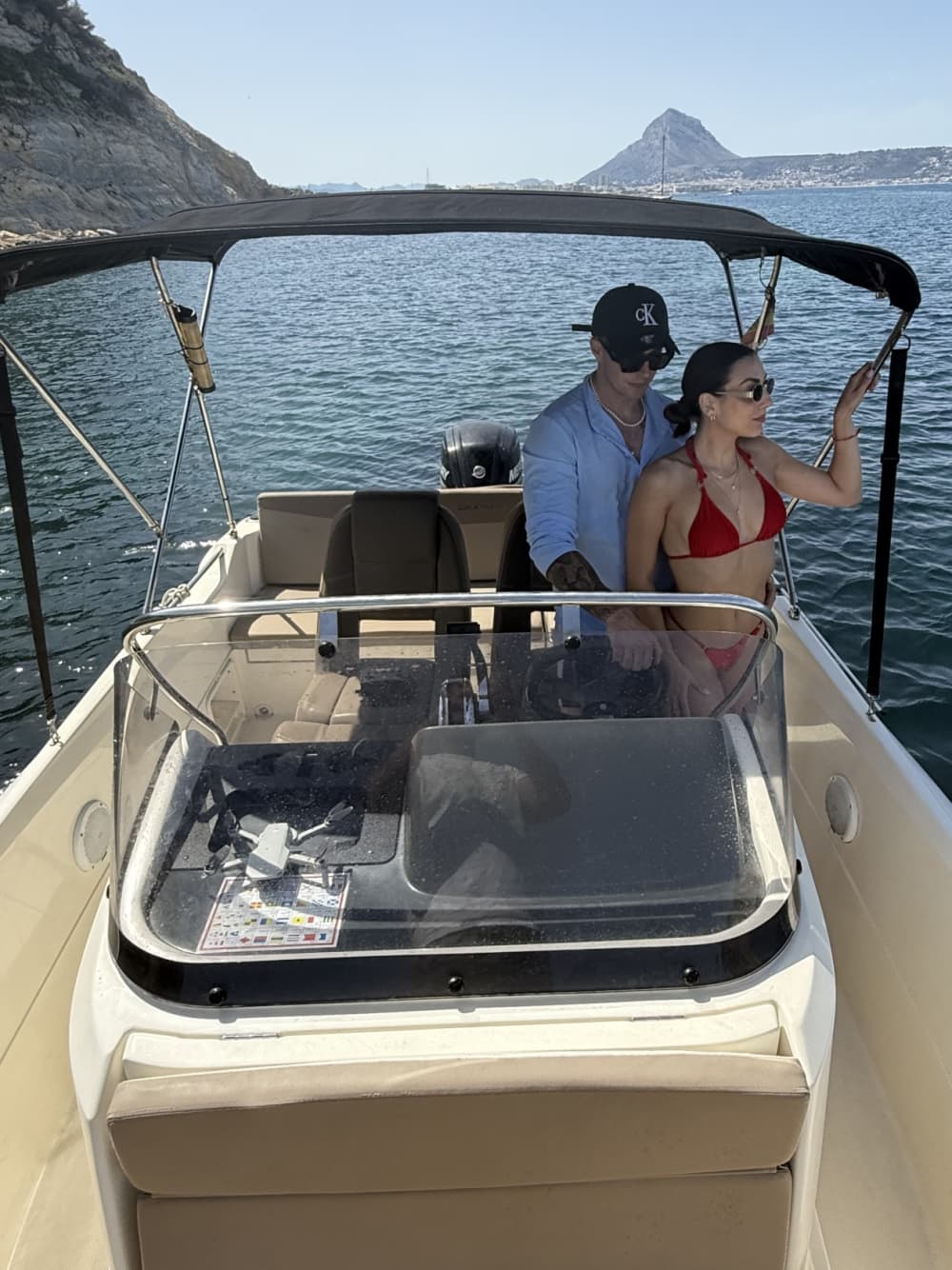 Een cruise van een halve dag om de Costa Blanca te verkennen.