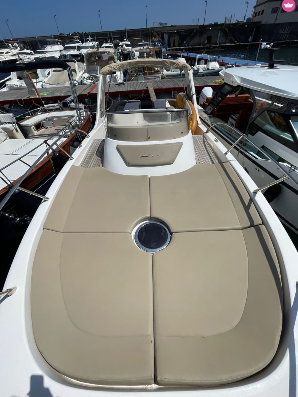 Positano och Isola dei Galli: En charmig dag från Neapels hamn