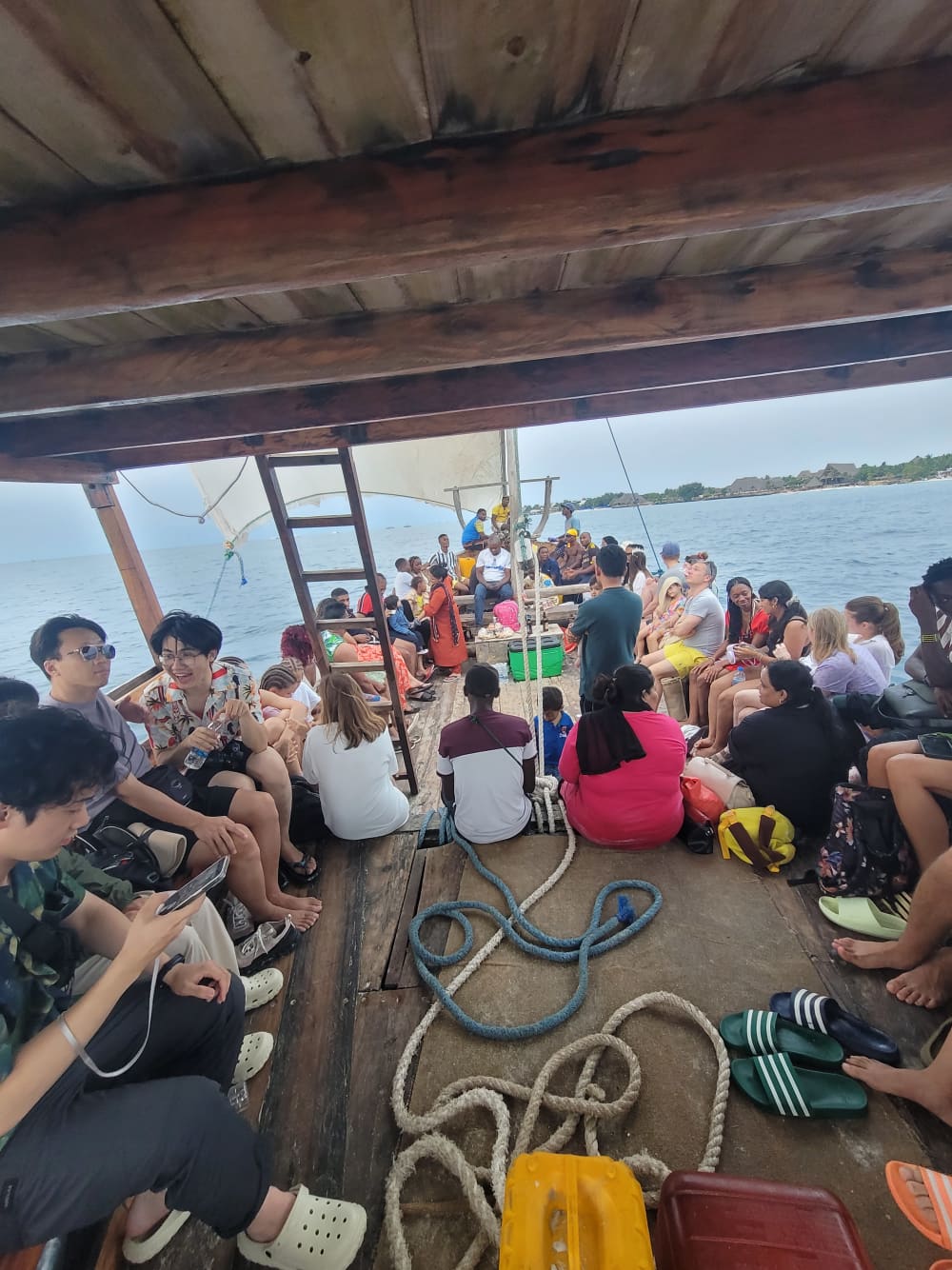 Escapada de día completo en velero: de Nungwi a la isla de Mnemba