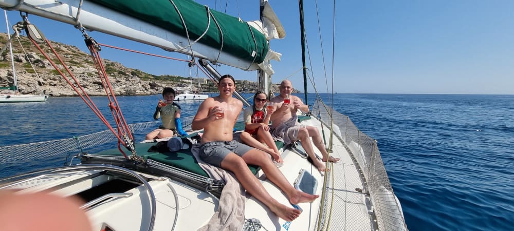 🌟Private Luxury Sailing Yacht Experience – Sail to Stunning Islands with Gourmet MediterAsian Lunch, Champagne & Cocktails and Premium wines