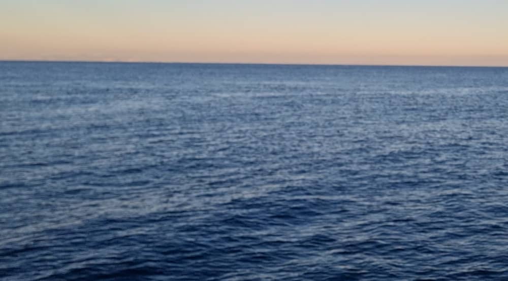 💖 Romance in Rhodes 🌅⛵
A Private Luxury Sunset Sailing Experience with Gourmet Vietnamese Cuisine 🥢🍤, Premium C.A.I.R. Wine 🍷, Champagne 🥂🍾 & a Complimentary Signature Cocktail🍹