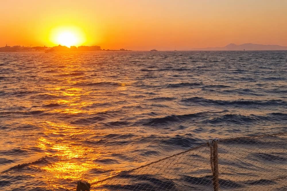 Romance in Rhodes 
A Private Luxury Sunset Sailing Experience with Gourmet Vietnamese Cuisine, Premium C.A.I.R. Wine, Champagne & a Complimentary Signature Cocktail