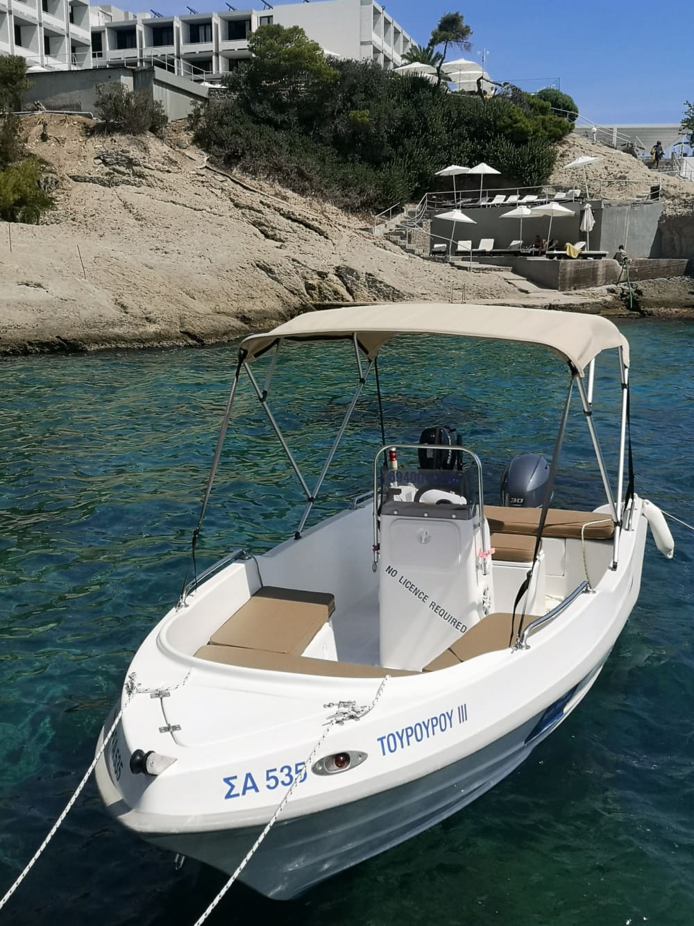 Escapade facile à Égine : une excursion en bateau à moteur de 3 h 30