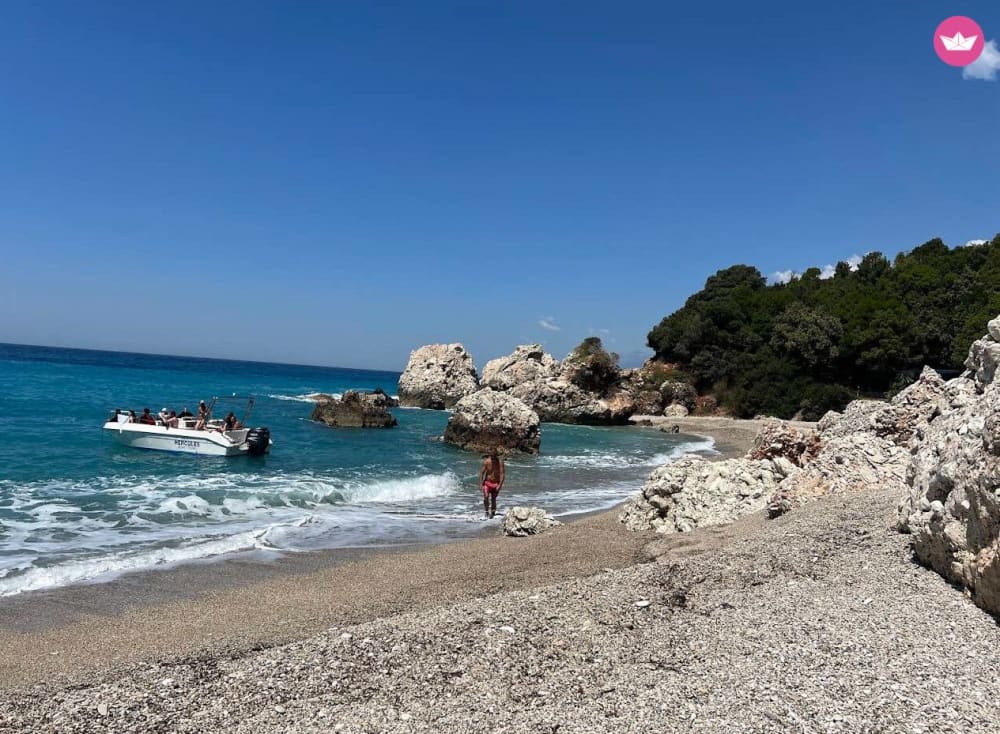 Från Saranda till Himara – Privat båttur med stränder och historia