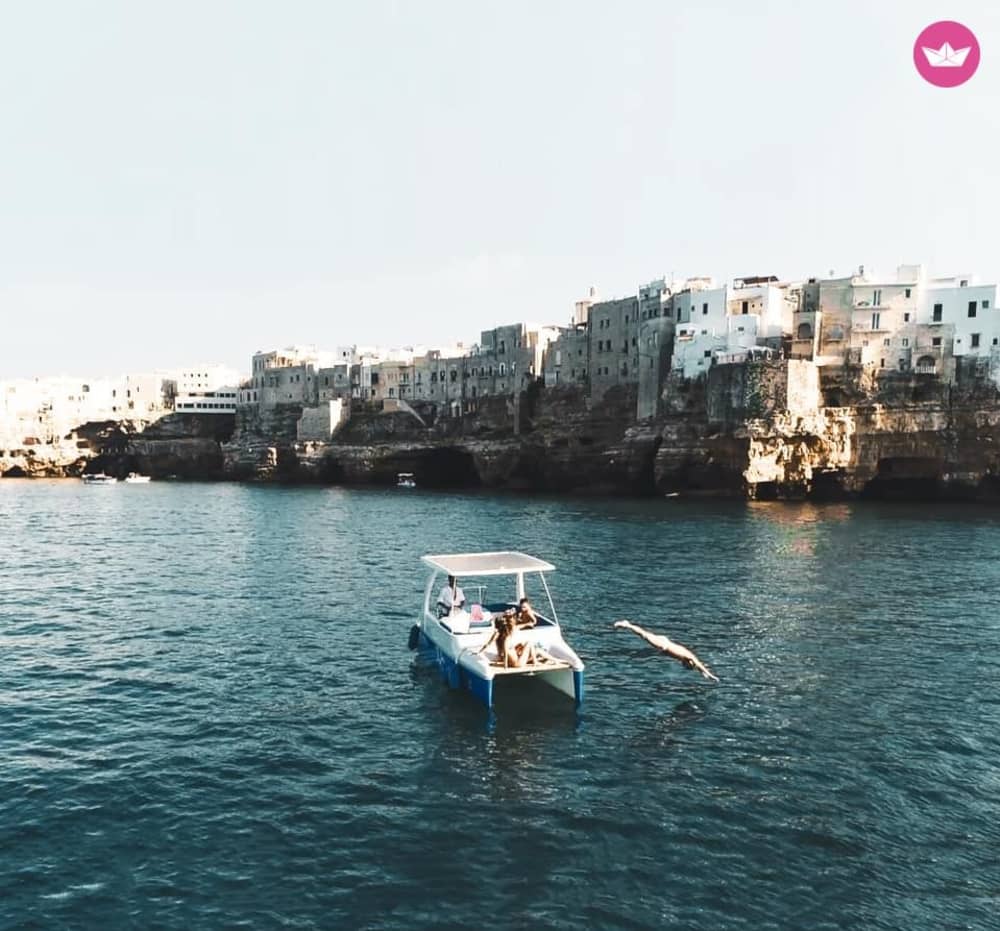 Silent Serenity: Tour in catamarano eco-elettrico lungo la costa di Polignano