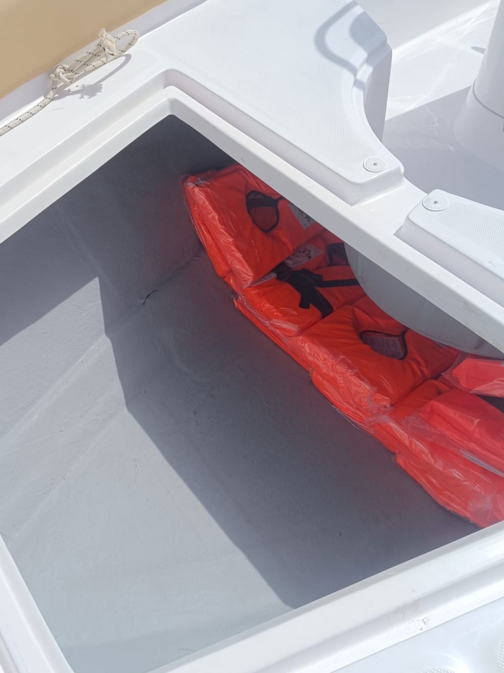 8 Stunden Sonne und türkisfarbenes Wasser rund um Altea