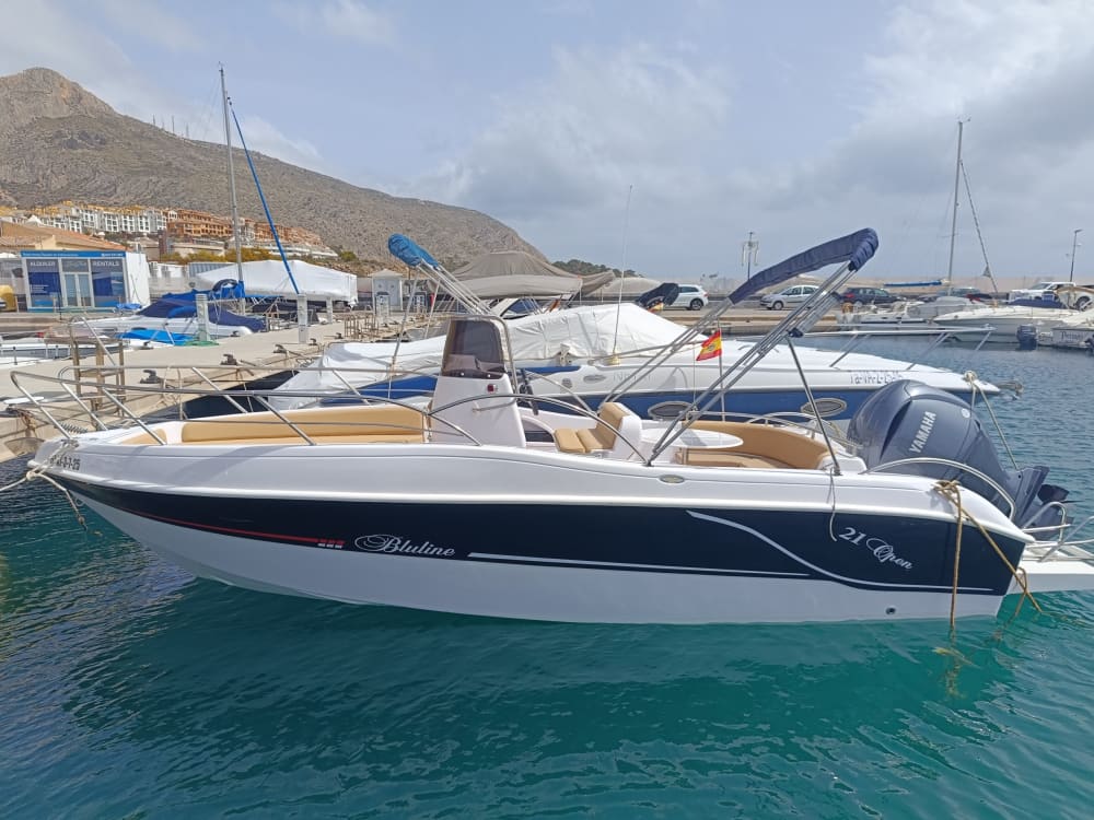 8 Stunden Sonne und türkisfarbenes Wasser rund um Altea