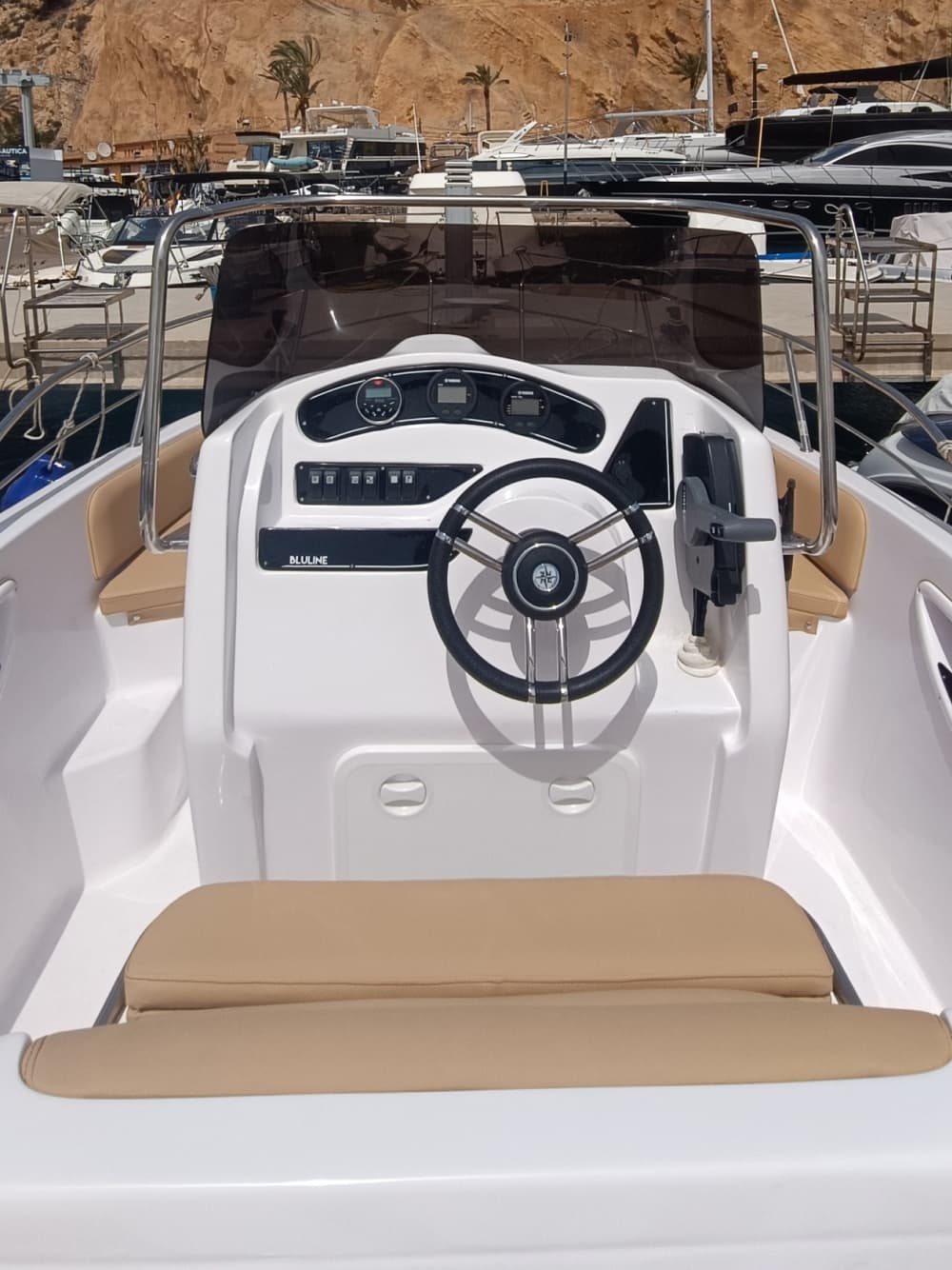 8 Stunden Sonne und türkisfarbenes Wasser rund um Altea