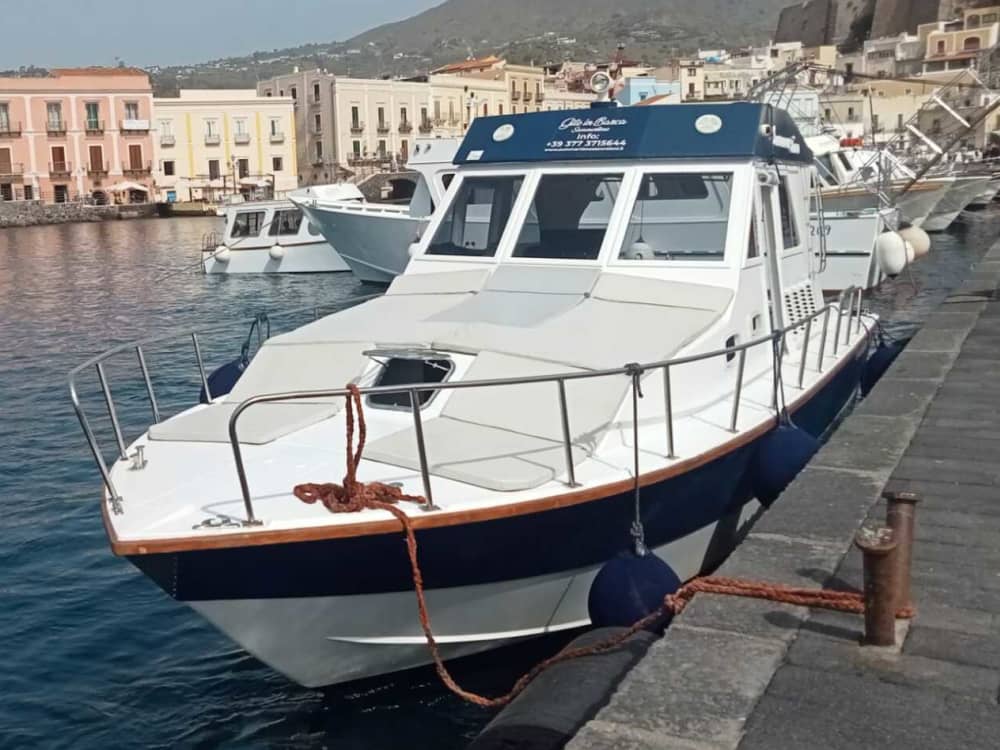 Fuego y belleza eólica: aventura de día completo en Lipari y Vulcano